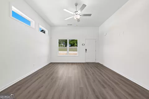 Living - 797 Hunnicutt Ave, Lagrange, GA 30240 photo 1 of 2