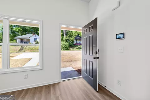 Entry Way - 1015 Stonewall St, Lagrange, GA 30240 photo 2 of 2