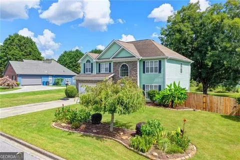 398 Beech Hollow Trl, Loganville, GA 30052