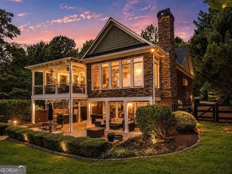 364 S Steel Bridge Rd, Eatonton, GA 31024