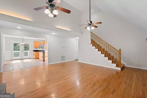 Living - 350 E Harp Rd, Thomaston, GA 30286 photo 3 of 8
