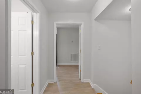 Entry Way - 350 E Harp Rd, Thomaston, GA 30286 photo 3 of 5