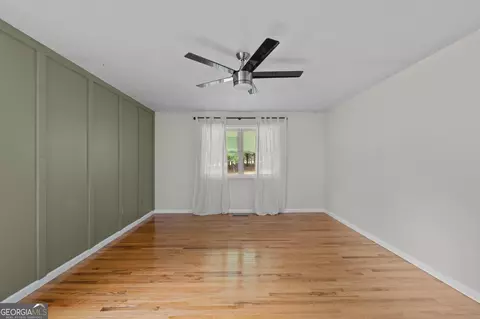 Living - 350 E Harp Rd, Thomaston, GA 30286 photo 6 of 8