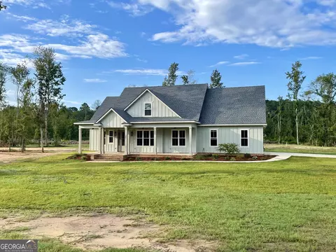Exterior - 301 Jericho Ln, Brooklet, GA 30415 photo 4 of 10