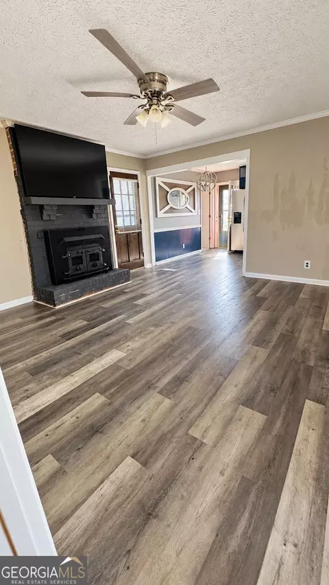 Living - 218 Cosby Dr, Lagrange, GA 30241 photo 1 of 4