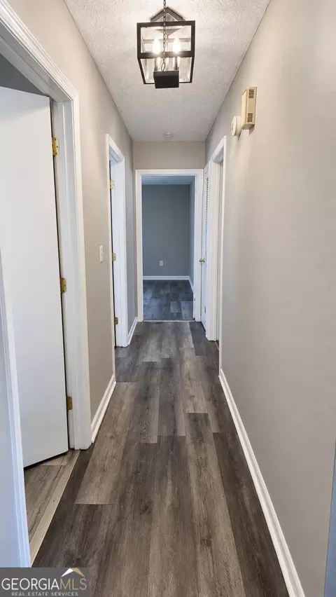 Entry Way - 218 Cosby Dr, Lagrange, GA 30241 photo 2 of 2