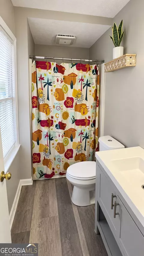 Bath - 218 Cosby Dr, Lagrange, GA 30241 photo 2 of 2