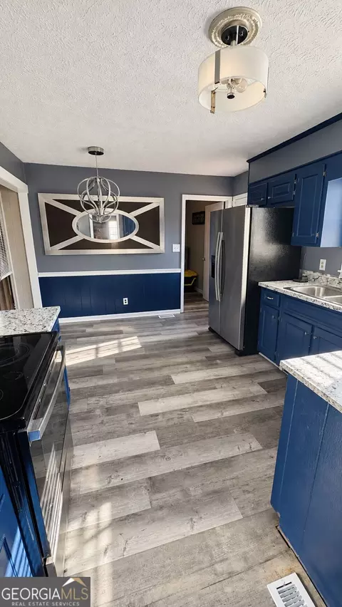 Kitchen - 218 Cosby Dr, Lagrange, GA 30241 photo 3 of 3