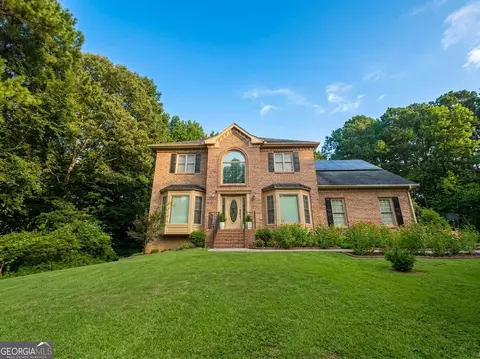 2365 Friars Gate Dr, Lawrenceville, GA 30043