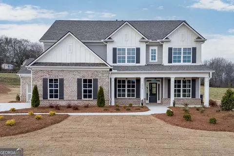 8935 Claude Martin Dr, Gainesville, GA 30506