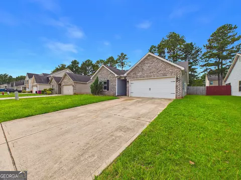 Exterior - 119 Back Cedar Ln, Warner Robins, GA 31093 photo 3 of 9