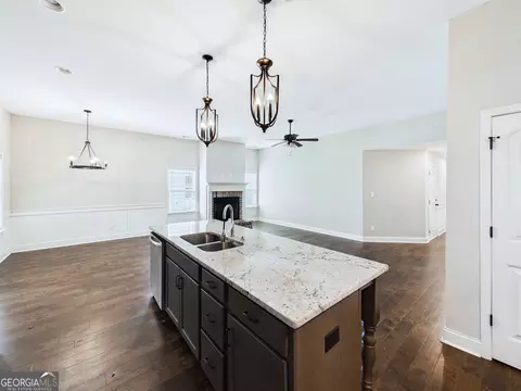 Kitchen - 119 Back Cedar Ln, Warner Robins, GA 31093 photo 7 of 7