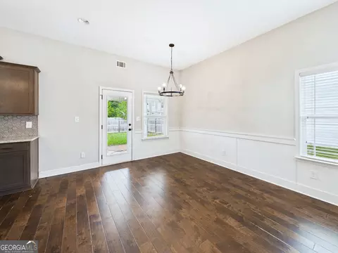 Dining - 119 Back Cedar Ln, Warner Robins, GA 31093 photo 2 of 2