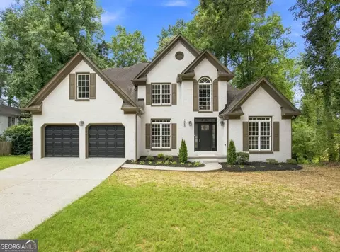 1050 San Lacinto Ln, Lawrenceville, GA 30043