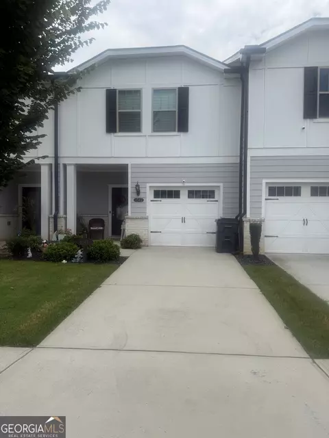 5542 Plain Field Ln, Lilburn, GA 30047