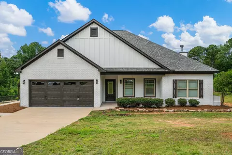 479 Lee Road 315, Smiths Station, AL 36877