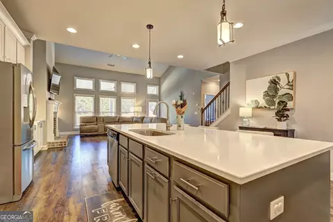 Kitchen - 4371 Thacker Ln, Suwanee, GA 30024 photo 5 of 5