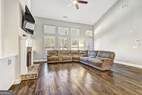 Living - 4371 Thacker Ln, Suwanee, GA 30024 photo 2 of 3