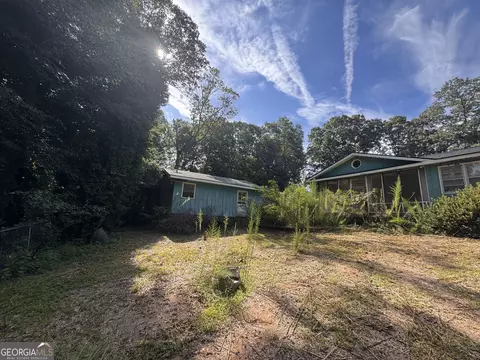 Exterior - 110 Bayview Dr, Perry, GA 31069 photo 4 of 10