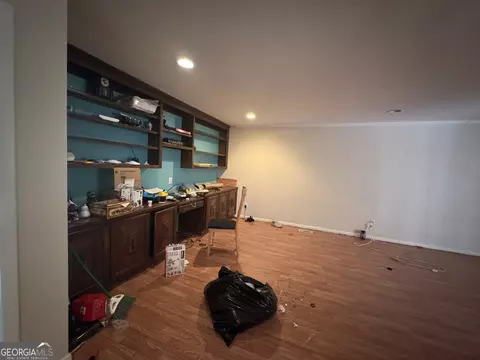 Living - 110 Bayview Dr, Perry, GA 31069 photo 2 of 4