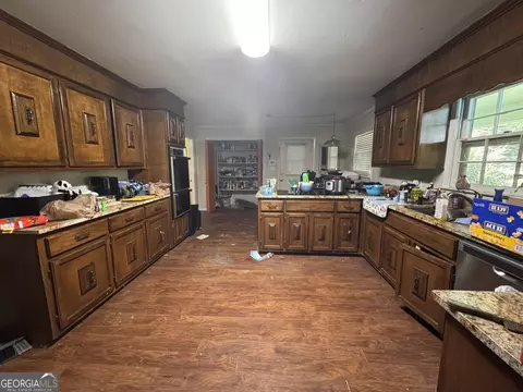 Kitchen - 110 Bayview Dr, Perry, GA 31069 photo 2 of 3
