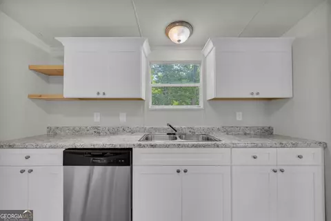 Kitchen - 218 Gainesville St, Carnesville, GA 30521 photo 3 of 3