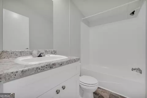 Bath - 218 Gainesville St, Carnesville, GA 30521 photo 5 of 5