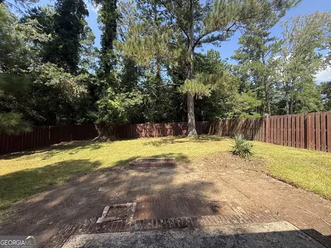 Exterior - 721 Central Rd, Thomson, GA 30824 photo 1 of 4