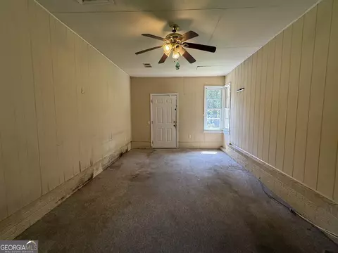 Living - 721 Central Rd, Thomson, GA 30824 photo 3 of 3