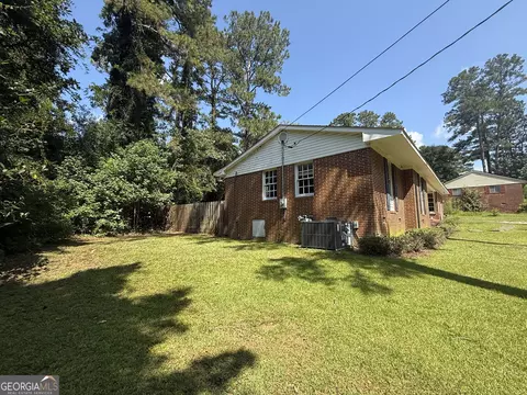 Exterior - 721 Central Rd, Thomson, GA 30824 photo 3 of 4