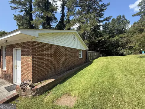 Exterior - 721 Central Rd, Thomson, GA 30824 photo 4 of 4