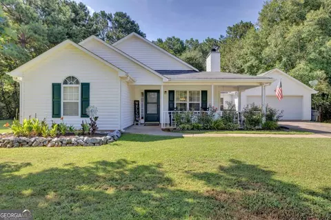 Exterior - 35 Macadamia Ct, Covington, GA 30016 photo 2 of 9