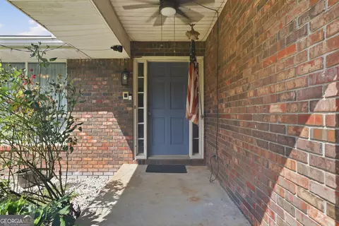 Exterior - 42 Charles St, Toccoa, GA 30577 photo 2 of 10