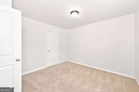 Bedroom - 1043 Sutherland Dr, Winder, GA 30680 photo 3 of 4