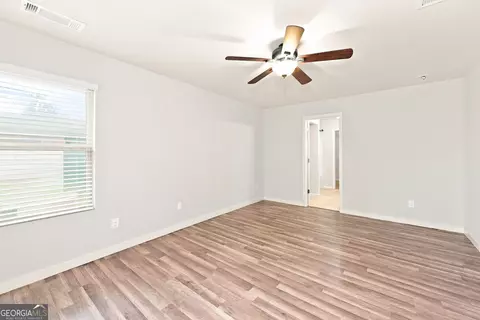 Bedroom - 1043 Sutherland Dr, Winder, GA 30680 photo 1 of 4
