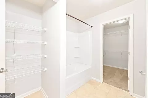 Entry Way - 1043 Sutherland Dr, Winder, GA 30680 photo 1 of 2