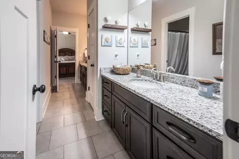 Entry Way - 810 Legends Dr, Monroe, GA 30655 photo 3 of 3