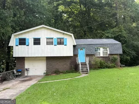 2374 Crestdale Cir SE, Atlanta, GA 30316