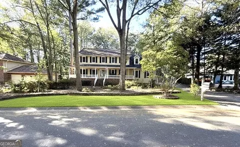 153 Lakeside Dr, Peachtree City, GA 30269
