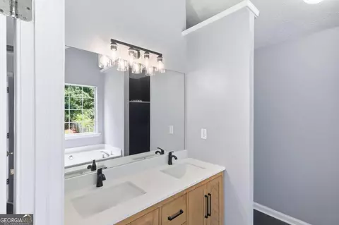 Bath - 165 Syracuse Ln, Covington, GA 30016 photo 2 of 4