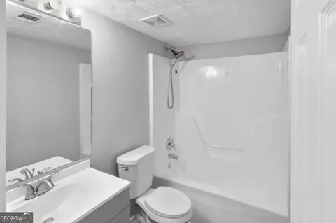 Bath - 165 Syracuse Ln, Covington, GA 30016 photo 4 of 4