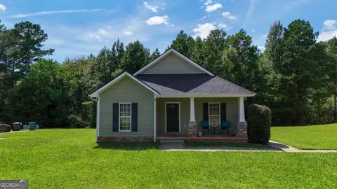 110 Old Mill Trl, Milledgeville, GA 31061