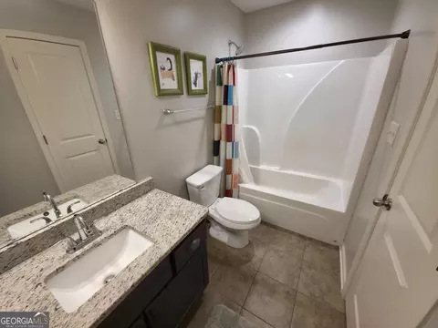 Bath - 96 Oak Leaf Way, Hamilton, GA 31811 photo 4 of 9