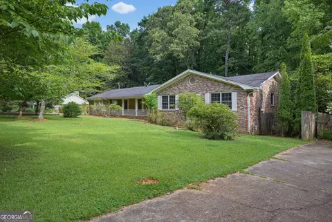 140 Horseshoe Cir, Athens, GA 30605