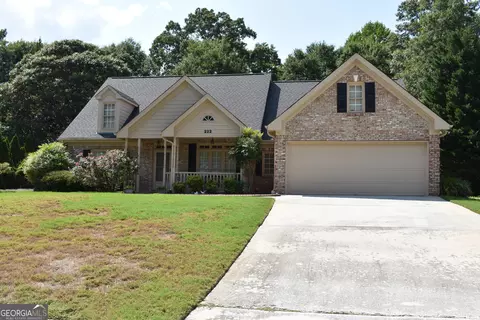 222 Missionary Rdg, Loganville, GA 30052