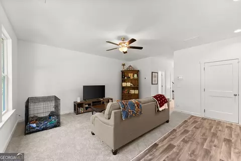 Entry Way - 70 Edith Ct, Statham, GA 30666 photo 2 of 9