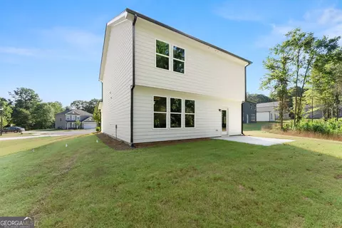Exterior - 70 Edith Ct, Statham, GA 30666 photo 5 of 8