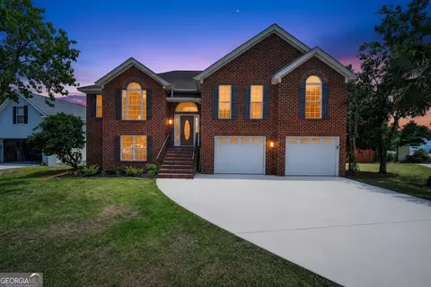 33 Runabout Ln, Savannah, GA 31410