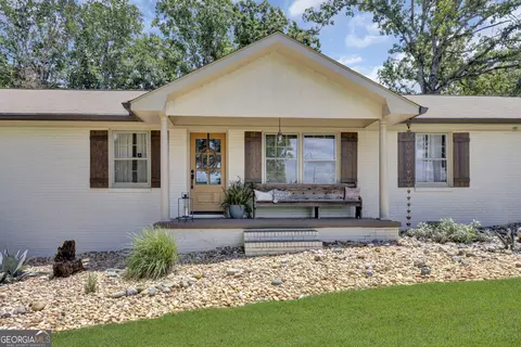 1675 Alcovy Trestle Rd, Social Circle, GA 30025