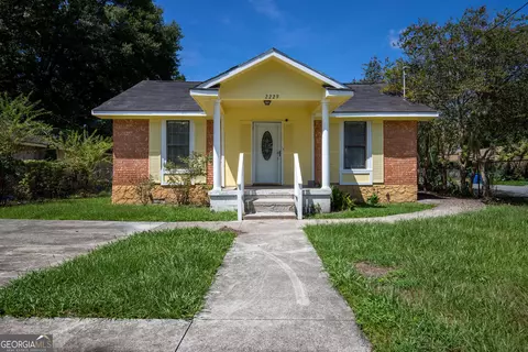 2229 Lee St, Brunswick, GA 31520